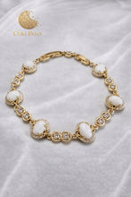 Cargar imagen en el visor de la galería, Pulsera Cuki Zvian con Piedras Blancas y Baño en Oro de 14K