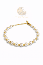 Cargar imagen en el visor de la galería, Pulsera Clásica de Perlas Cuki Zvian con Baño en Oro de 14K