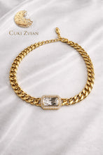 Cargar imagen en el visor de la galería, Pulsera de Cadena Cubana Cuki Zvian con Cristal Central y Baño en Oro de 14K
