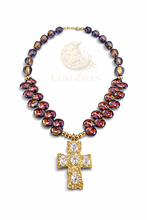 Cargar imagen en el visor de la galería, Collar Cruz Cuki Zvian – Pieza Única 1 de 1 con Baño en Oro de 14K

