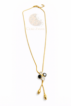 Cargar imagen en el visor de la galería, Collar de Lujo Cuki Zvian con Detalles de Cristal y Baño en Oro de 14K
